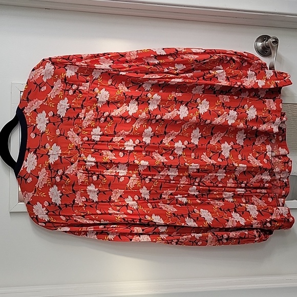 Old Navy Pintuck Blouse XXL - Picture 3 of 4